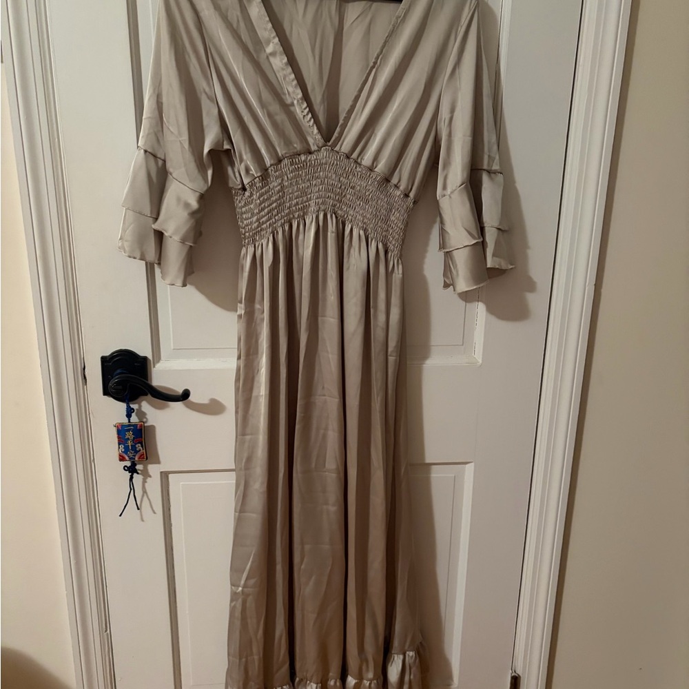 Women's V-Neck Smocked Waist Maxi Dress in Taupe